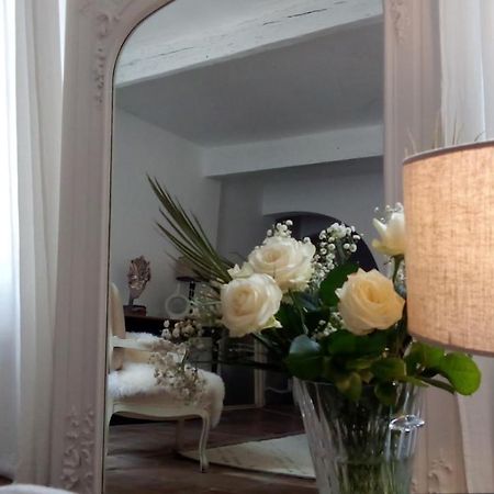 La Maison Perchee エーグ・モルト エクステリア 写真